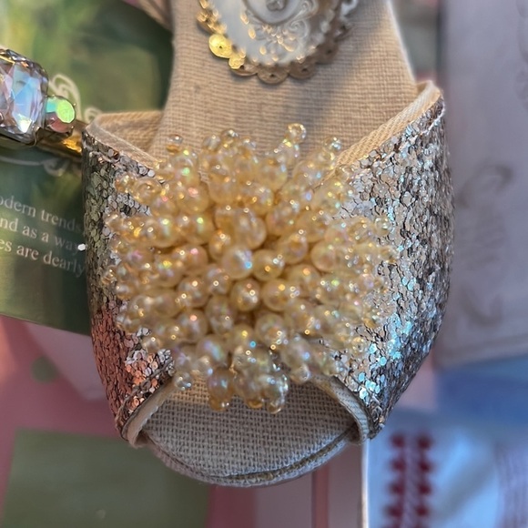 Joyfolie Rayme Gold shoes Size 6 Toddler Baby - Picture 10 of 10